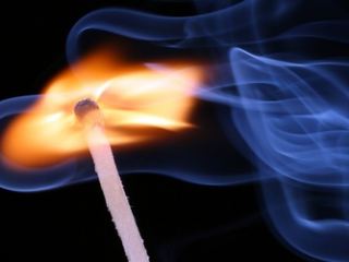 Мужчина сжег бюллетень прямо на участке изза отсутствия графы против всех