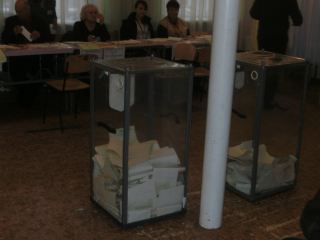 Результаты выборов станут известны в течение  дней