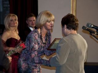 Лучших работников социальной сферы поздравили в Луганске