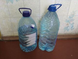 Предприимчивый луганчанин продавал паленую водку в литровых пластиковых бутылках