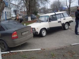 На Луганщине Жигули столкнулся с Опелем Водитель иномарки поступил поджентльменски