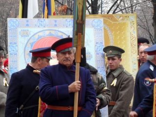 В Луганске крёстный ход перепутали с митингом фото видео