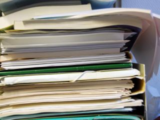 Директор и главбух северодонецкой фирмы попались на махинациях с документами