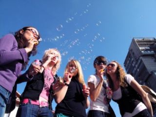 Завтра в Луганске выяснят легко ли живется молодым