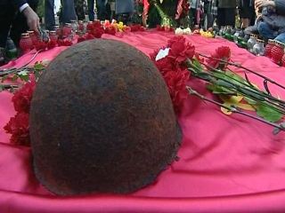 Луганчане во дворе частного дома обнаружили останки пятерых советских солдат