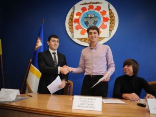 Львовяне заключили договор с луганчанами