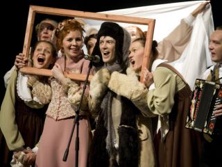 Луганчан ждут комедийные выходные