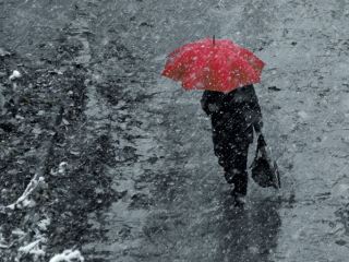 Погода в Луганске на  декабря мокрый снег гололед