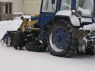 На Луганщине снегоуборочная техника выходит из строя