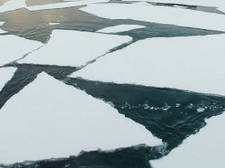 На Луганщине двое детей провалились под лед