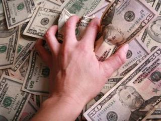 Цепь фиктивных фирм разорвали луганские налоговики