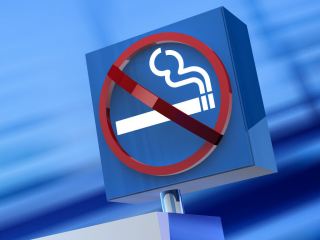 Закон о запрете курения за луганскими чиновниками установили слежку