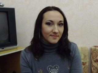 Луганчанкам рассказали о модном новогоднем макияже фото