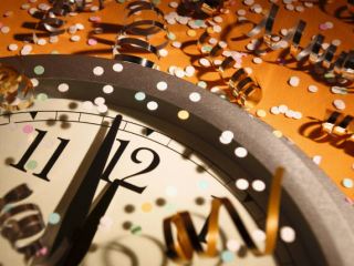 Луганчане будут отмечать Новый год и Рождество  дней