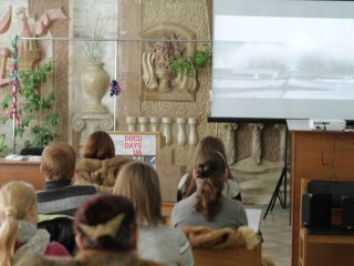 Молодым луганчанам показали скандальный фильм о копанках