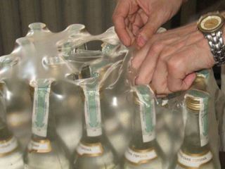 Рекордную партию поддельной водки изъяли луганские налоговики