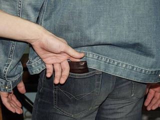 В этот день активизируются карманники и другие воры