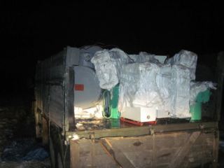 Грузовик с шахтным оборудованием задержали на луганской границе