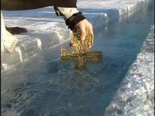 Луганчан зовут на озеро Восьмерка за святой водой