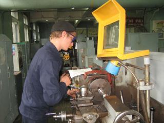 Лугансктепловоз обучает молодых специалистов