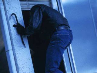 Луганчанам рассказали как защитить свою дачу в зимнее время