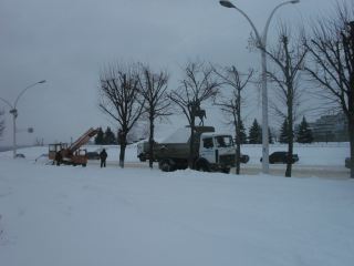 Снегопад в Луганске перебои с транспортом и снежные заносы видео