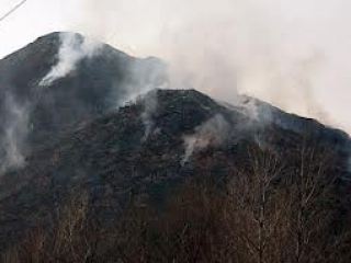 В Луганской области  горящих терриконов