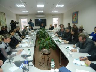 В Луганске обсудили скандальный налог на осадки