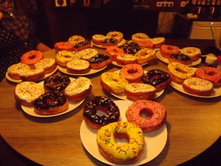 Американские пончики Мохито и крепкий эспрессо Как в Луганске отметили день бармена фото видео