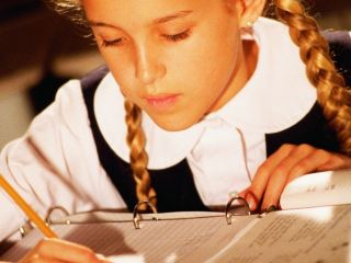 Прокуратура занялась поборами в луганских школах и детских садах