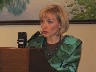 По объемам реализованной промышленной продукции Луганщина занимает  место в Украине