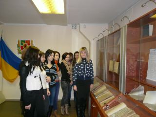 Луганчан приглашают посмотреть на уникальные документы времен оккупации