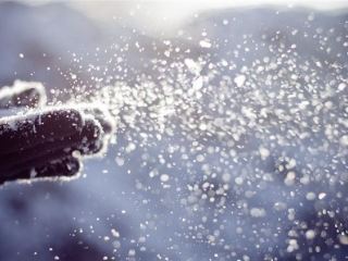 Погода в Луганске мелкий снег