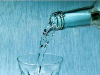 В Луганской области прикрыли  цеха по разливу паленого алкоголя