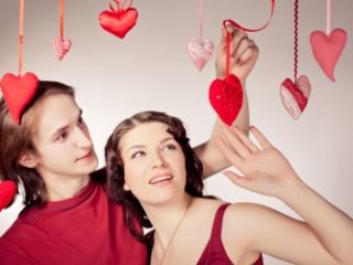 В луганских клубах ко Дню Валентина разыграют поездку в Венецию и свидание в джакузи список вечеринок