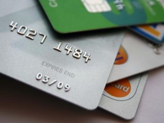 Более ста жителей Луганской области попались на удочку банковских мошенников