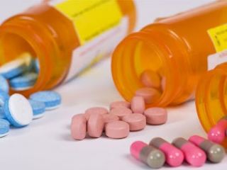 Луганчан успокоили импортные лекарства дорожать не будут