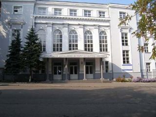 Луганчан завлекают на оперу