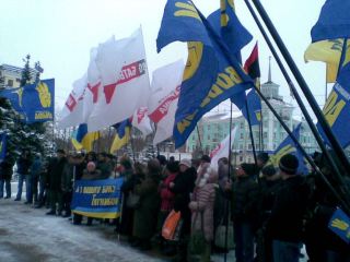 Сегодня в Луганске прошел митинг посвященный Тарасу Шевченко фоторепортаж
