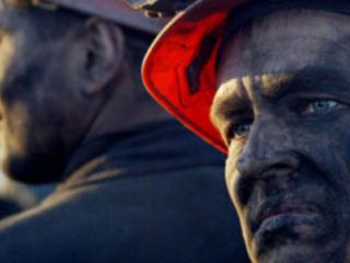 Компания East Coal сократит  шахтеров изза кризиса