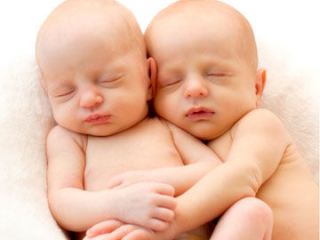 Вчера в Луганске родилось мальчиков и девочек поровну