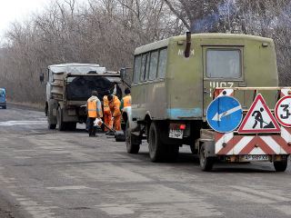 Ремонт дорог Луганской области должны завершить до мая