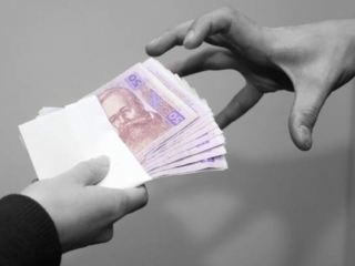 На взятке в  тыс грн поймали директора коммунального предприятия