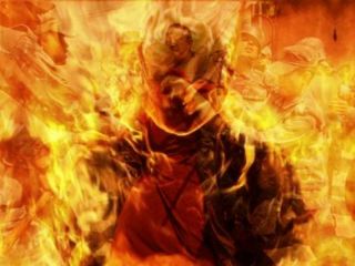 Житель Луганской области облил себя бензином и поджег