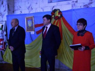 На выставке к летию Луганской области подводят творческие итоги видео