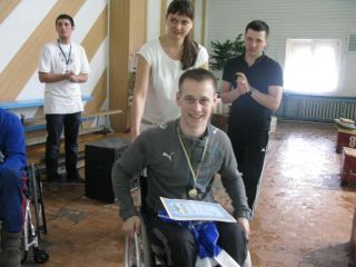 Сегодня в Луганске впервые прошел открытый чемпионат области по плаванию среди инвалидов (фото, видео)