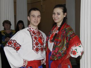В Луганске провели этноярмарку фото
