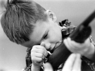 В Луганской области детские игры с пневматикой закончились травмой