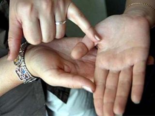 Луганчанке сняли порчу за  тысяч гривен