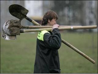 Коммунальщики должны брать всю уборку на себя  Опрос